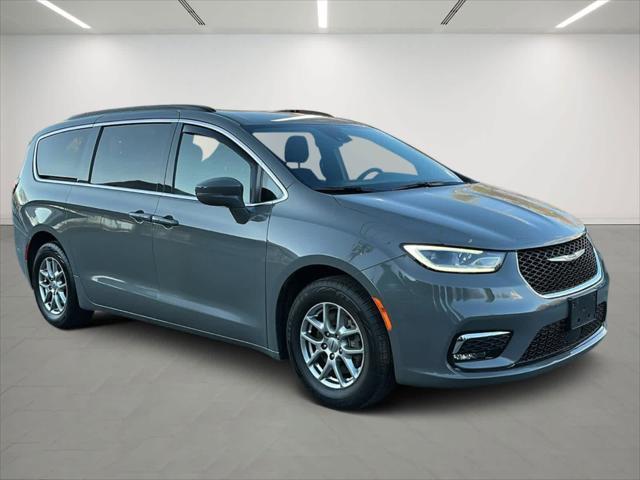 2022 chrysler pacifica touring