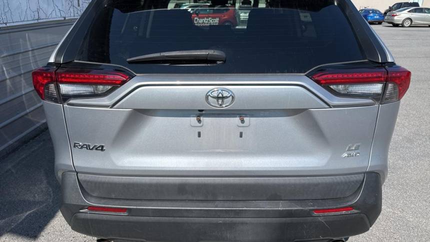 2020 toyota rav4 le