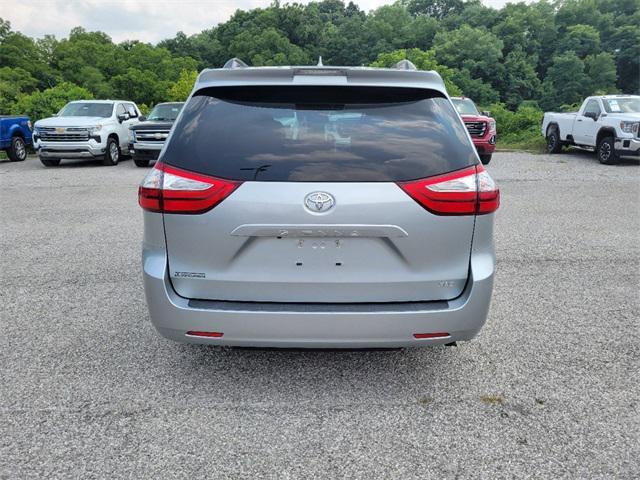 2019 toyota sienna xle premium