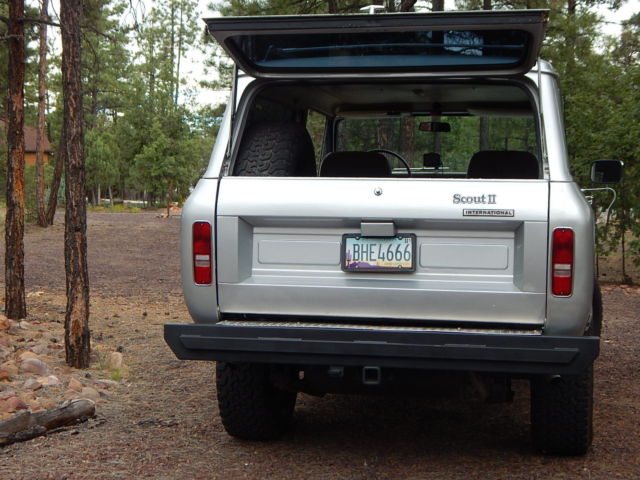 1977 international scout ii base sport utility 2-door 5.6l 4x4