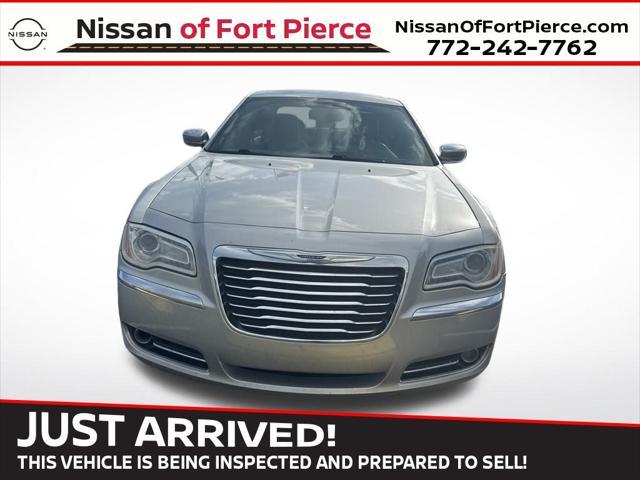 2012 chrysler 300 limited