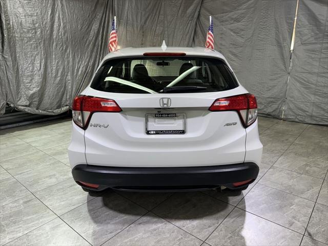 2022 honda hr-v lx