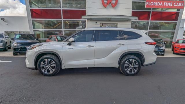 2021 toyota highlander hybrid xle