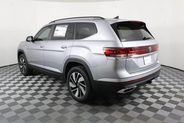 2024 volkswagen atlas 2.0t se w/ technology