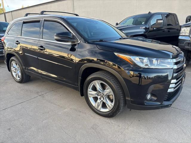 2017 toyota highlander limited platinum