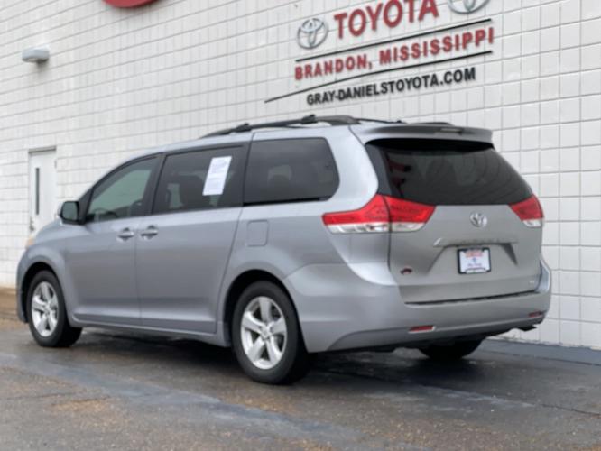 used 2011 toyota sienna le brandon, ms 39042 for sale in brandon, mississippi