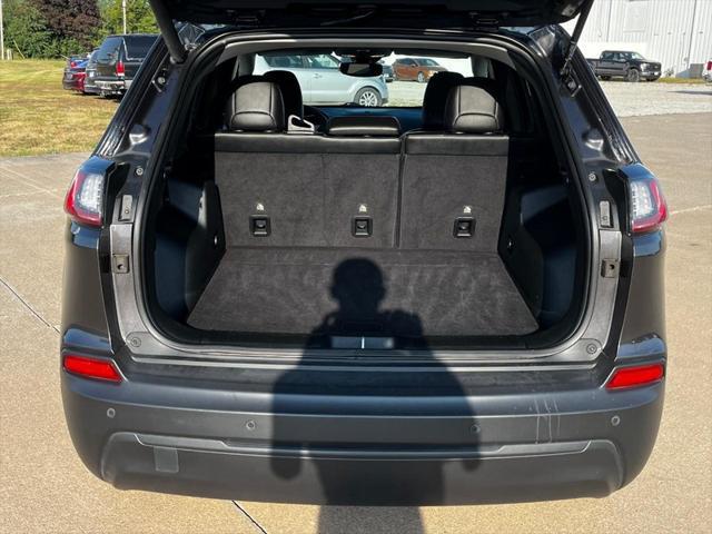 2023 jeep cherokee altitude