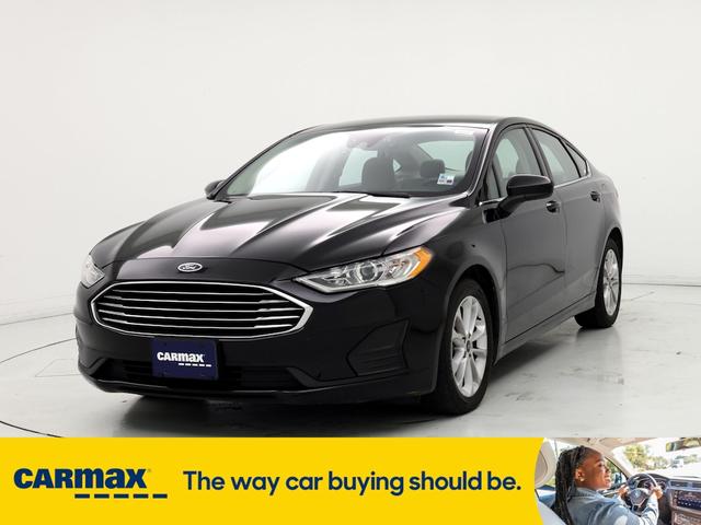 2020 ford fusion hybrid se