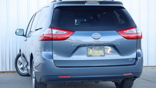 2017 Toyota Sienna