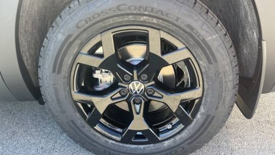 2025 Volkswagen Atlas peak edition