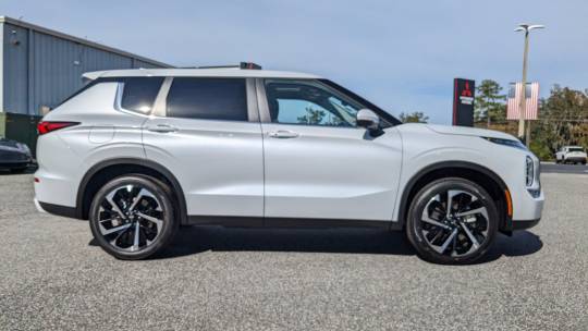 2024 Mitsubishi Outlander
