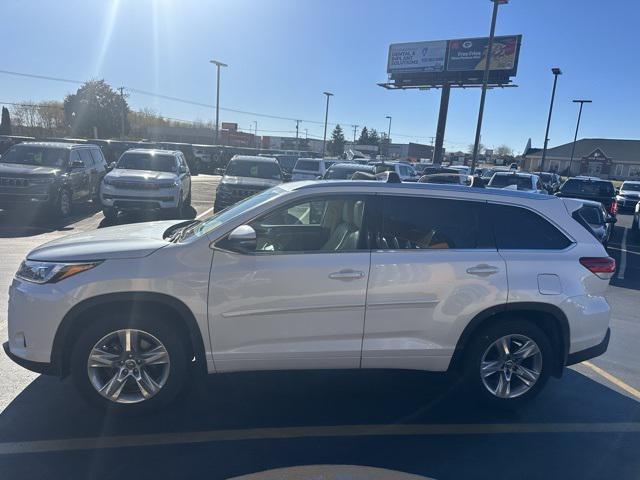2018 toyota highlander limited