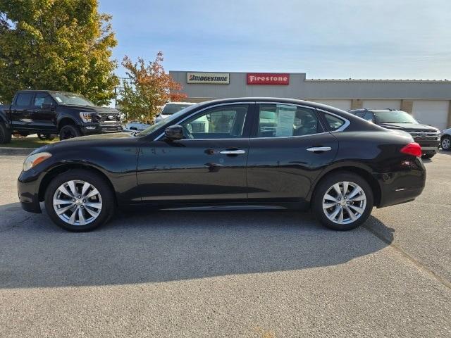 2011 infiniti m37x base