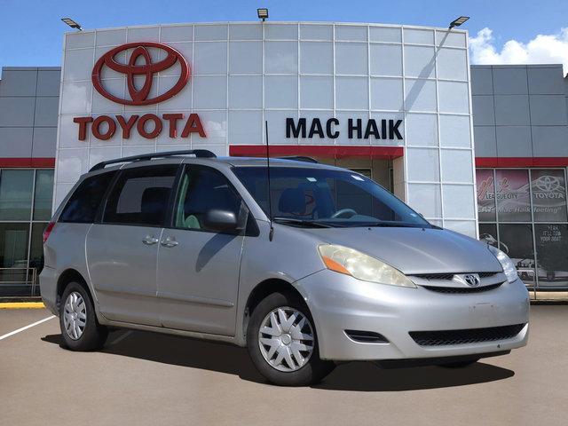 2010 toyota sienna le