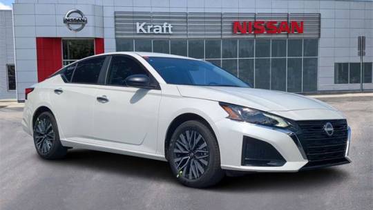 2025 Nissan Altima 2.5 sv