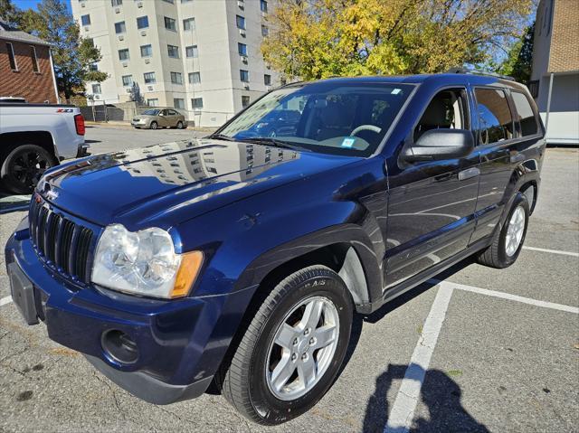 2005 jeep grand cherokee laredo