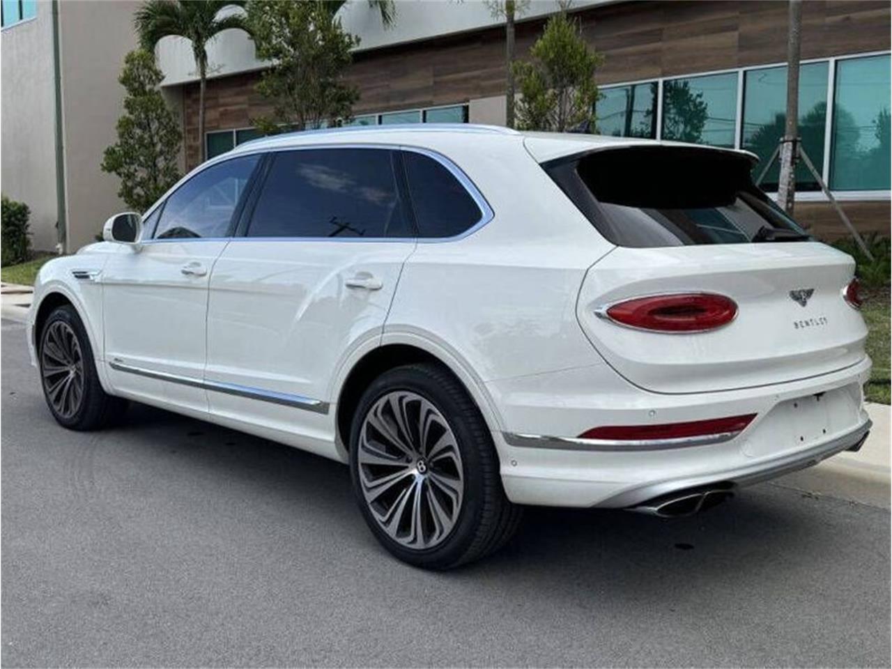 2023 bentley bentayga