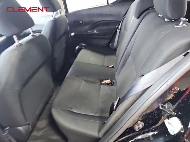 2023 nissan kicks s