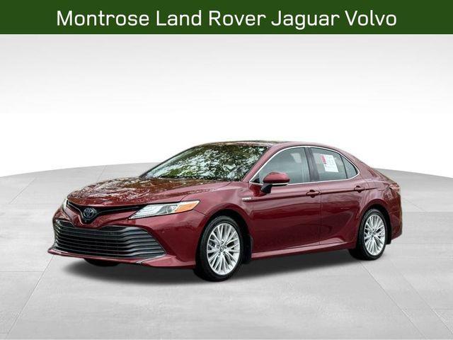 2019 toyota camry hybrid xle