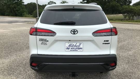 2023 Toyota Corolla Cross hybrid
