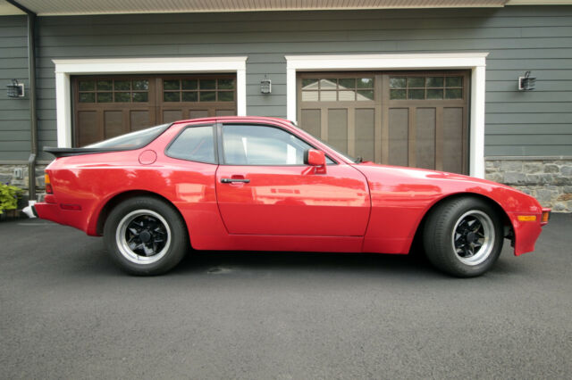 porsche 944 1983 26,000 miles 2 owner
