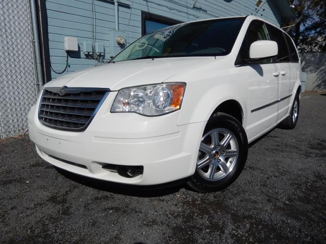 used 2009 chrysler town & country touring yakima, wa 98901 for sale in east selah, washington