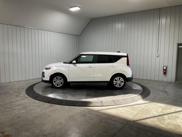2021 kia soul lx