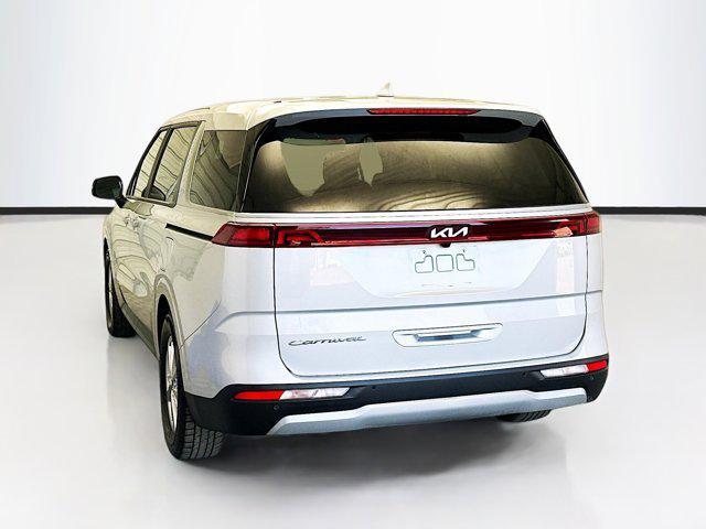 2022 kia carnival lxs