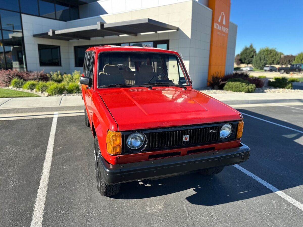 1986 isuzu trooper ll suv classic 4wd manual transmission color red