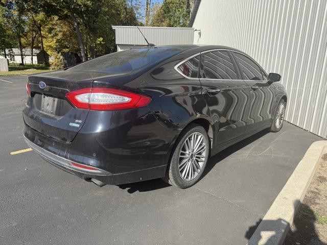 2016 ford fusion se