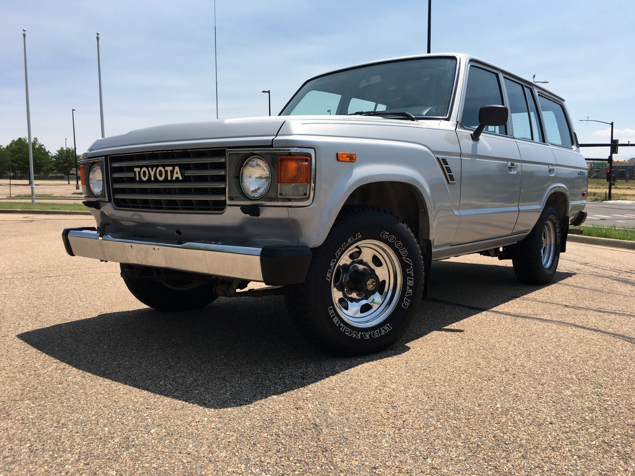 1985 toyota land cruiser fj60