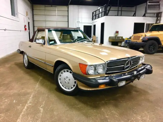 1988 mercedes-benz 560sl, 61k miles, documented and in very nice condition