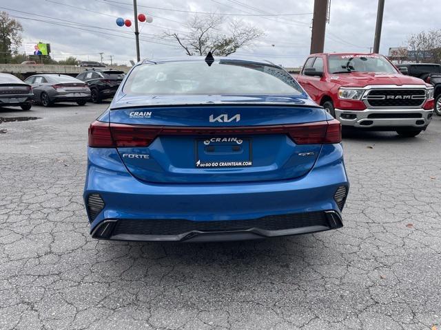 2023 kia forte gt-line