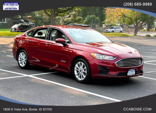 2019 ford fusion hybrid se