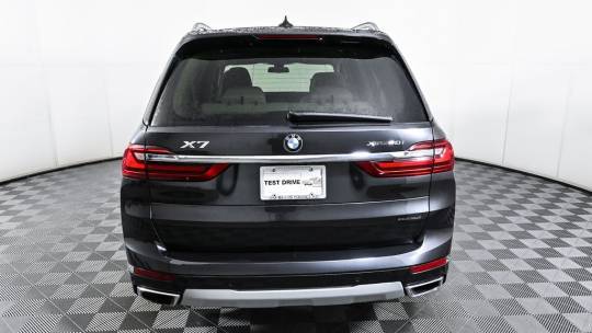 2021 BMW X7