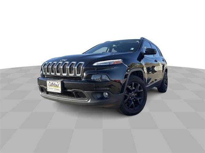 used 2018 jeep cherokee latitude plus 4x4