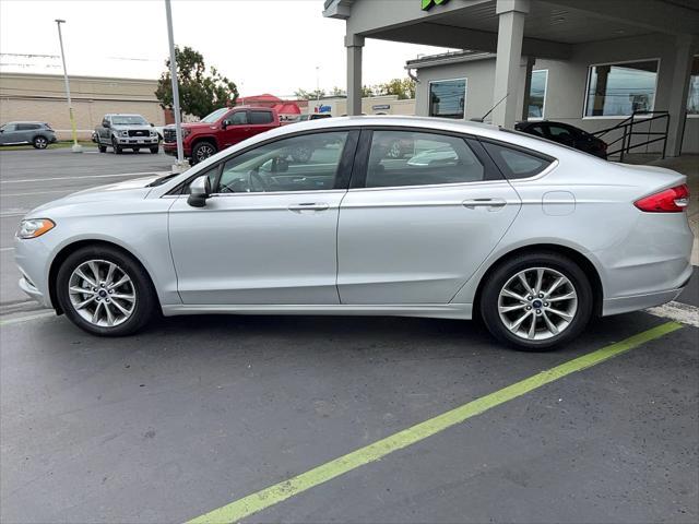 2017 ford fusion se