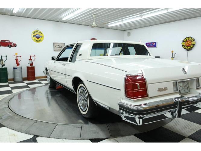1982 oldsmobile delta 88 in clarence, iowa