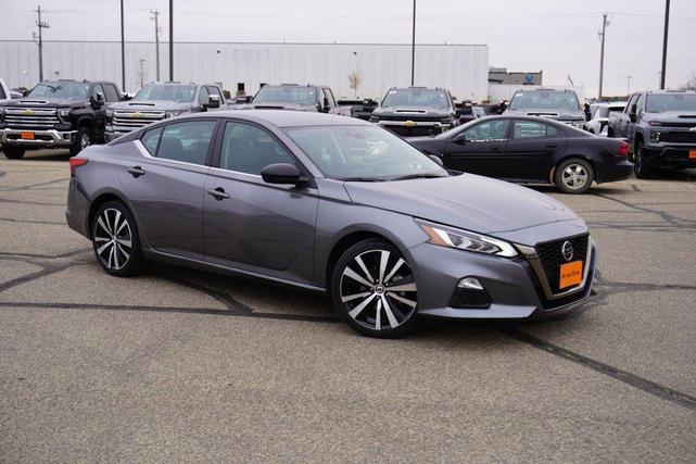 2022 nissan altima 2.5 sr