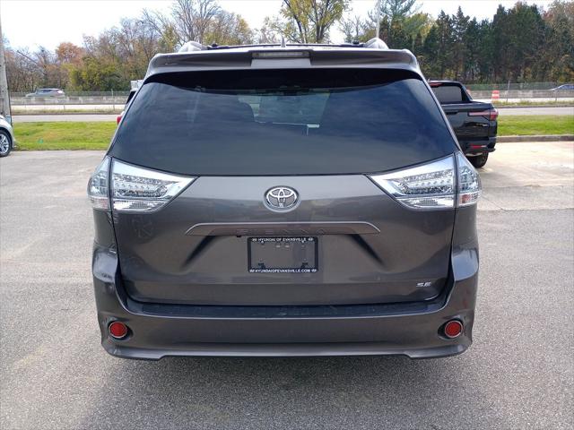 2018 toyota sienna se 8 passenger