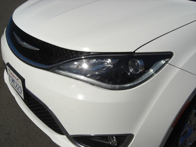 2017 chrysler pacifica limited