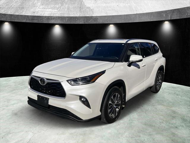 2021 toyota highlander xle