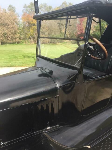 1924 ford model t touring, recently restored, runs and looks good, needs nothing