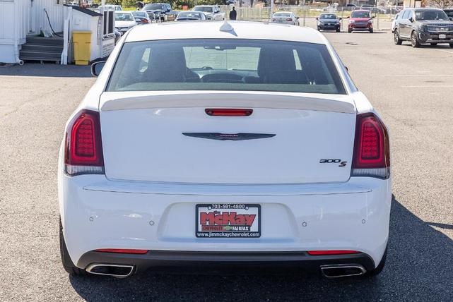 2021 chrysler 300 s