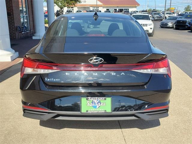 2021 hyundai elantra se