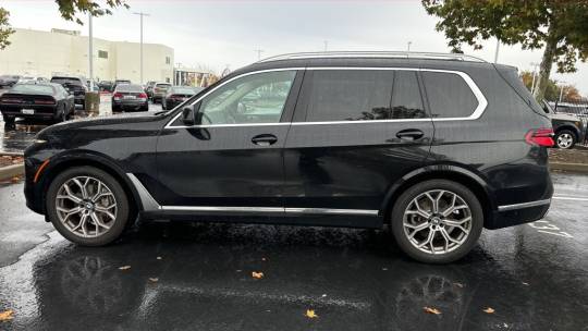 2023 BMW X7