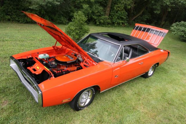 1970 charger r/t se 440 six pack factory sunroof museum quality restoration