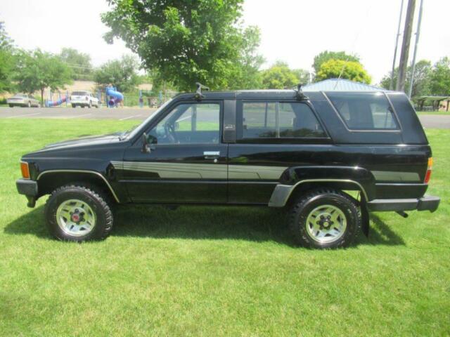 1986 toyota 4runner sr5 4x4 - 22re engine 185k miles! - 5 speed manual