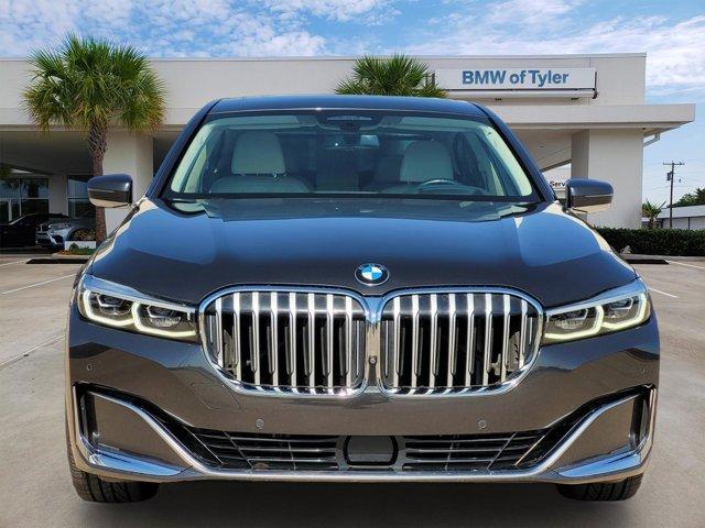2022 bmw 750