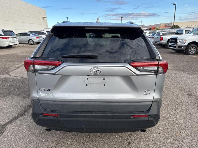 2021 toyota rav4 le